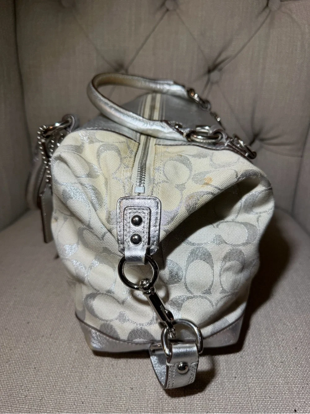 Coach Ashley Signature Satchel (Style F15804)